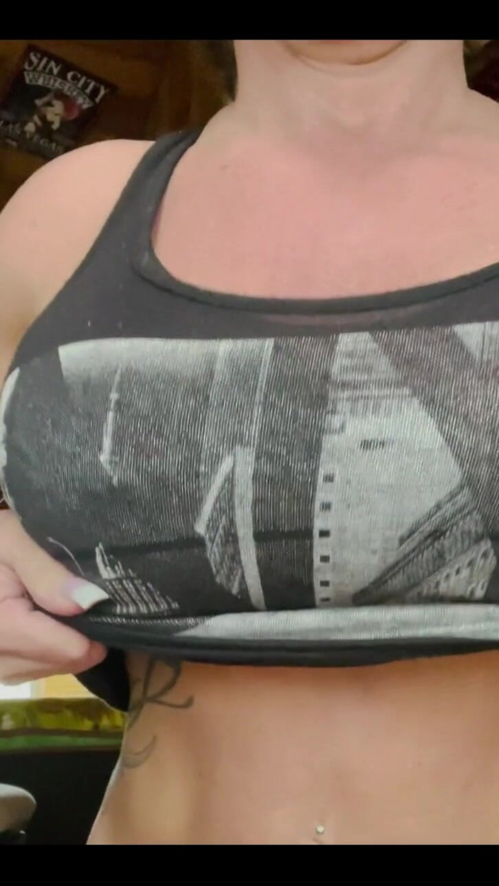 Musclemama4u: I Got Something for You