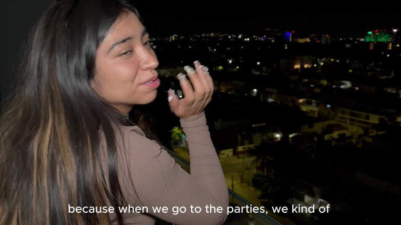 VeritoAguas: Mexican neighbor fucks her stepbrother on the balcony of the...