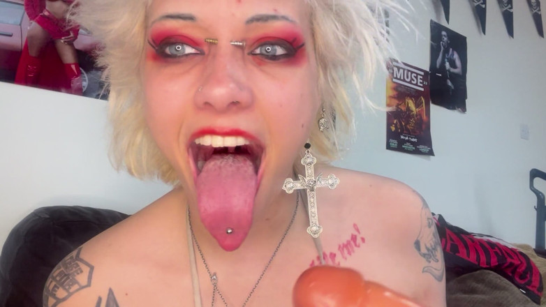 Glitterqueen1999: Szminka Pocałunki i Obciąganie Red Black Lips Głębokie gardło niechlujstwa