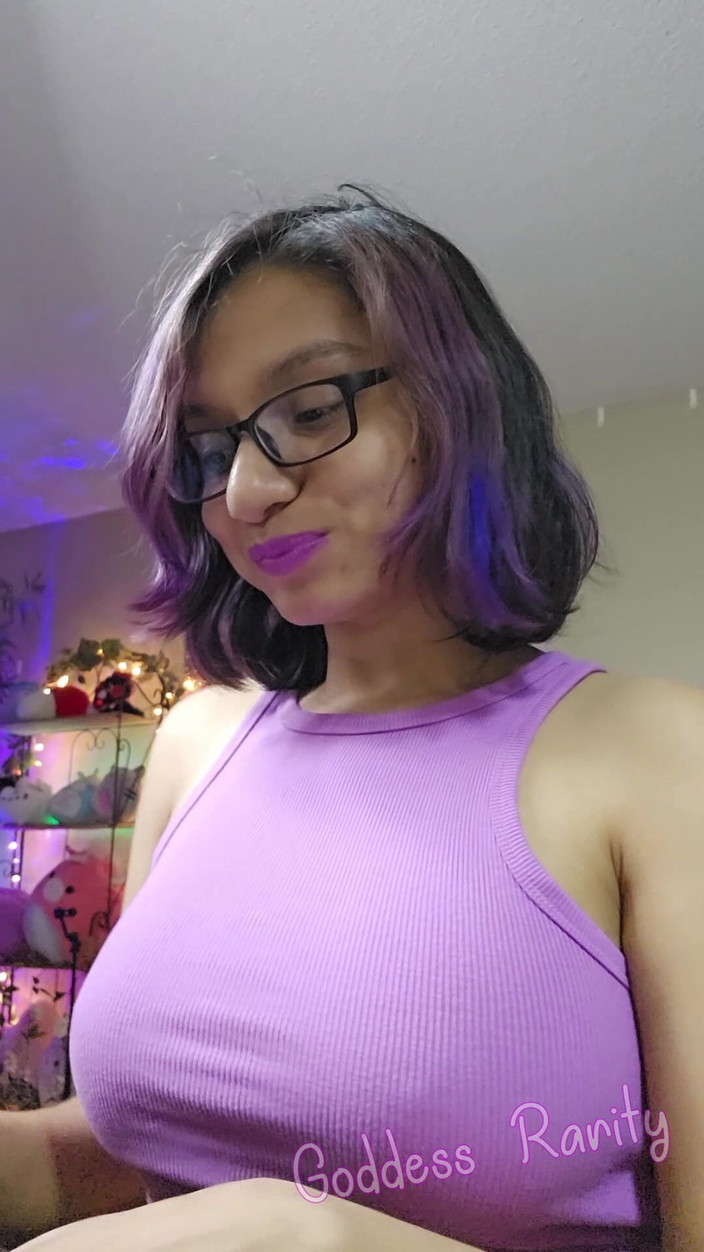 GoddessRarity: 女神稀有在直播中被分心