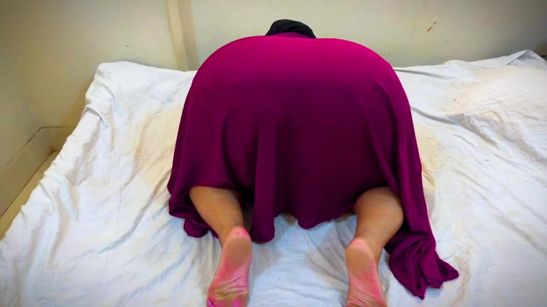 Your Boy's Cum: Lebanese Hot Maid Rest My Bed &amp; I See Her Big...