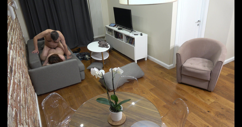 Dirty fantasy: 老男人无法抗拒操他的继女的快乐