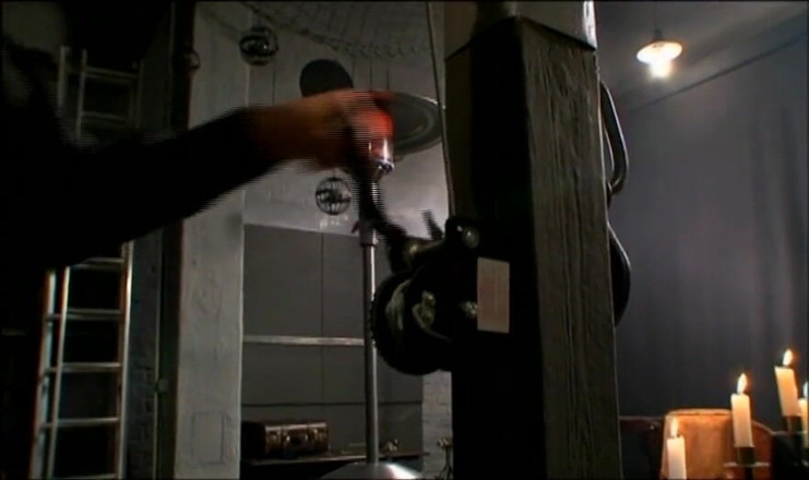 Absolute BDSM films - The original: Gra woskowa i sikanie z gorącą MAMUŚKĄ