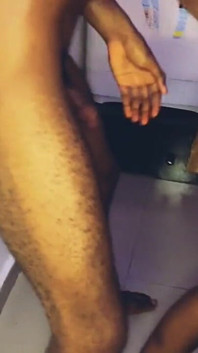 Nemůže přestat šukat moji děvku služku Mokrou kundičku