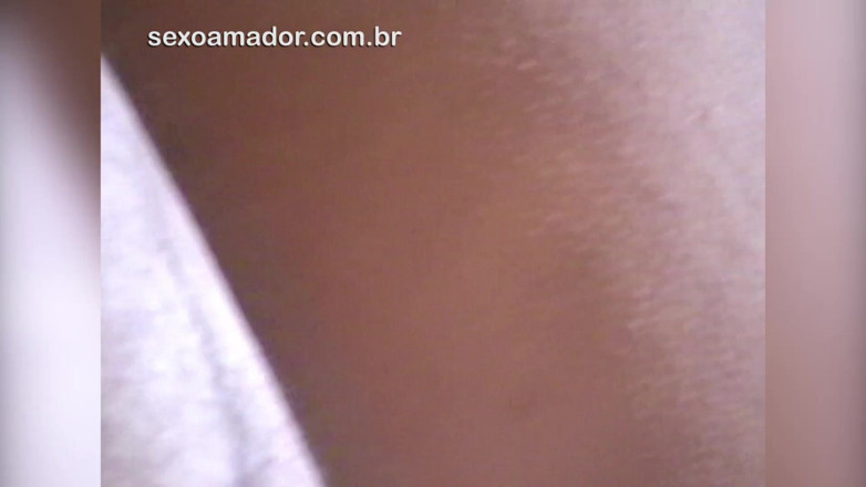 Amateurs videos: Oğlan üniversiteden geliyor ve üvey kız kardeşini erkek arkadaşıyla sikişirken yakalıyor