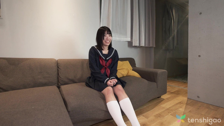 Tenshigao: Roztomilá Serina Hirose šuká ve studentské uniformě