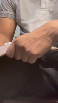 アリーシャ:男性教師から性について知りたいという好奇心