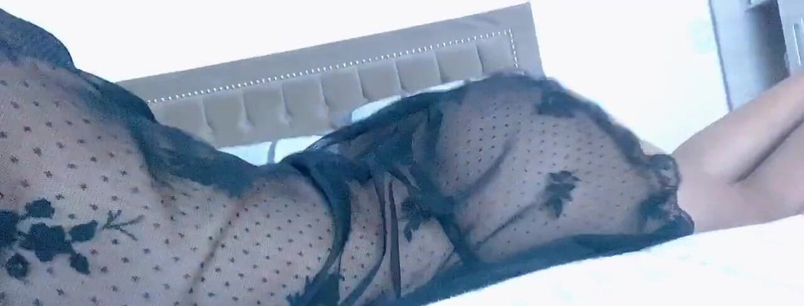 Nikki Montero: Bersantai setelah melakukan terlalu banyak porno