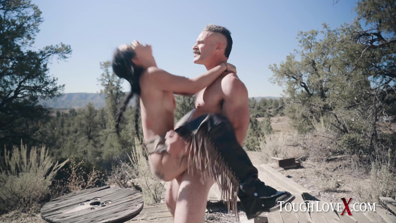 ToughLoveX: Toughlovex - красуня з великими цицьками Катріна Джейд трахається на відкритому повітрі