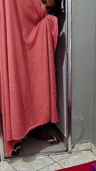 Sogro Obcecado Por Sexo Dentro Guarda Roupa Olhando Seu Filho Com Namorada Fazendo Sexo