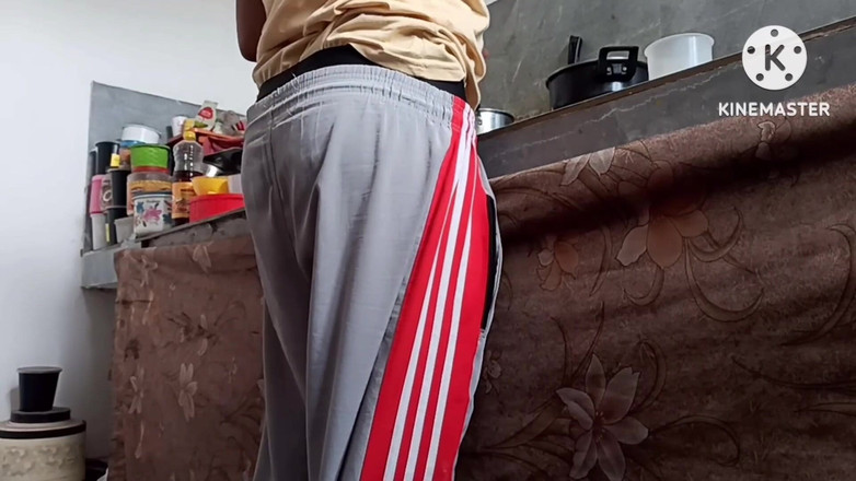 Desi__Panda: Amigo heterosexual primera vez en ropa interior gran polla monstruosa