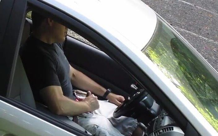 Tjenner: कार पार्किंग लॉट में हस्तमैथुन और वीर्य निकाल रही है - वॉचर व्यू