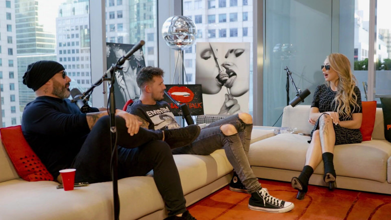 Pillow Talk: Damn Homie Fucks Lebron James？