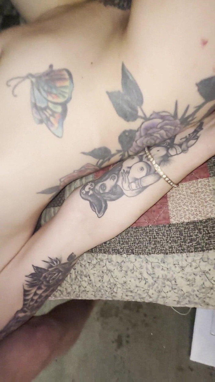 Zoey Portland: Gwiazda porno ssie ogromnego kutasa