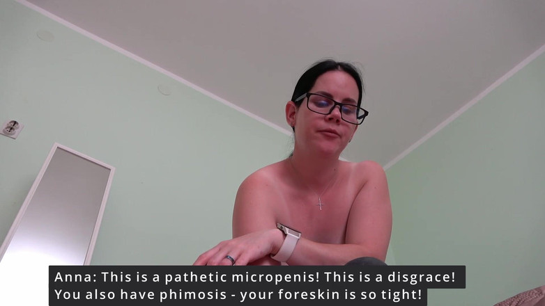 Anna Sky: 상사의 작은 자지를 모욕하는 아름다운 안나