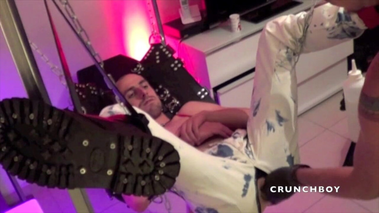FETISH BDSM STUDIO: niesamowita pięść sking mistrza chłopca