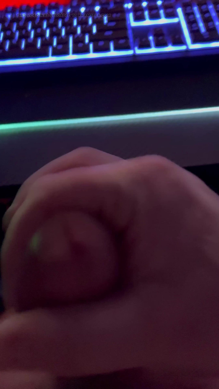 Respawn Daddy: Quick Cum Time While Jerking off