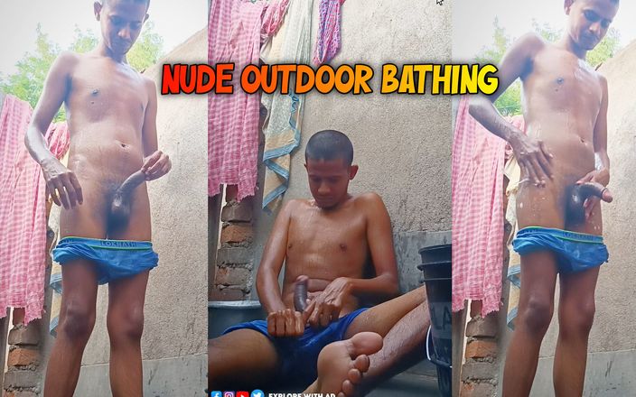 Wild Stud: Chico indio bañándose al aire libre y masturbándose