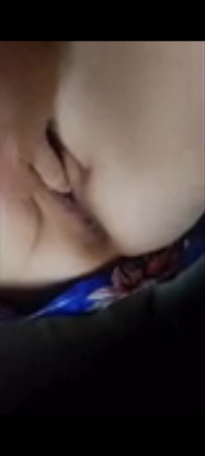 Hotlia: Hrajte si s dírami manželky