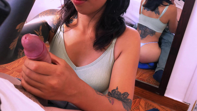 Ellie pink: 수업 후 핫한 오럴을 해주는 완벽한 엉덩이의 핫한 문신을 한 십대