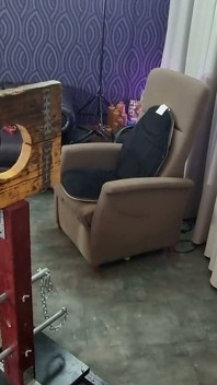 남편 노예에 대한 신체 적 처벌