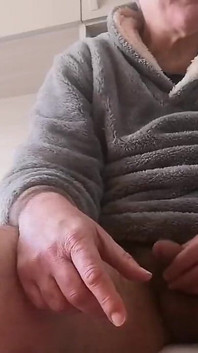 I Jerk My Cock Even on Monday Morning as Soon as I Wake up
