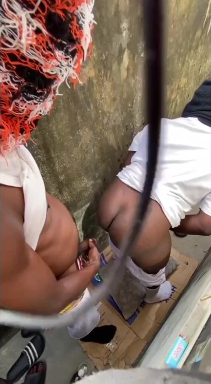 Bullet: Sesso all'angolo veloce