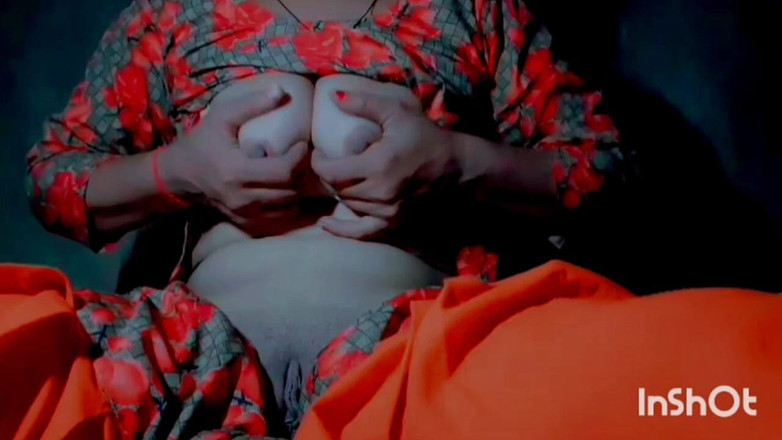 TricolorMusic3: 내 이름은 Lavenya로 오랫동안 따먹지 않았어 내 보지에서 핫한 자지를 따먹고 싶어