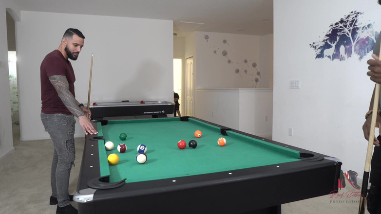 Red bottom productions: Swinger-billardtisch-dreier