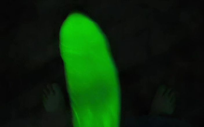 Lkdick8: Neonowa prezerwatywa