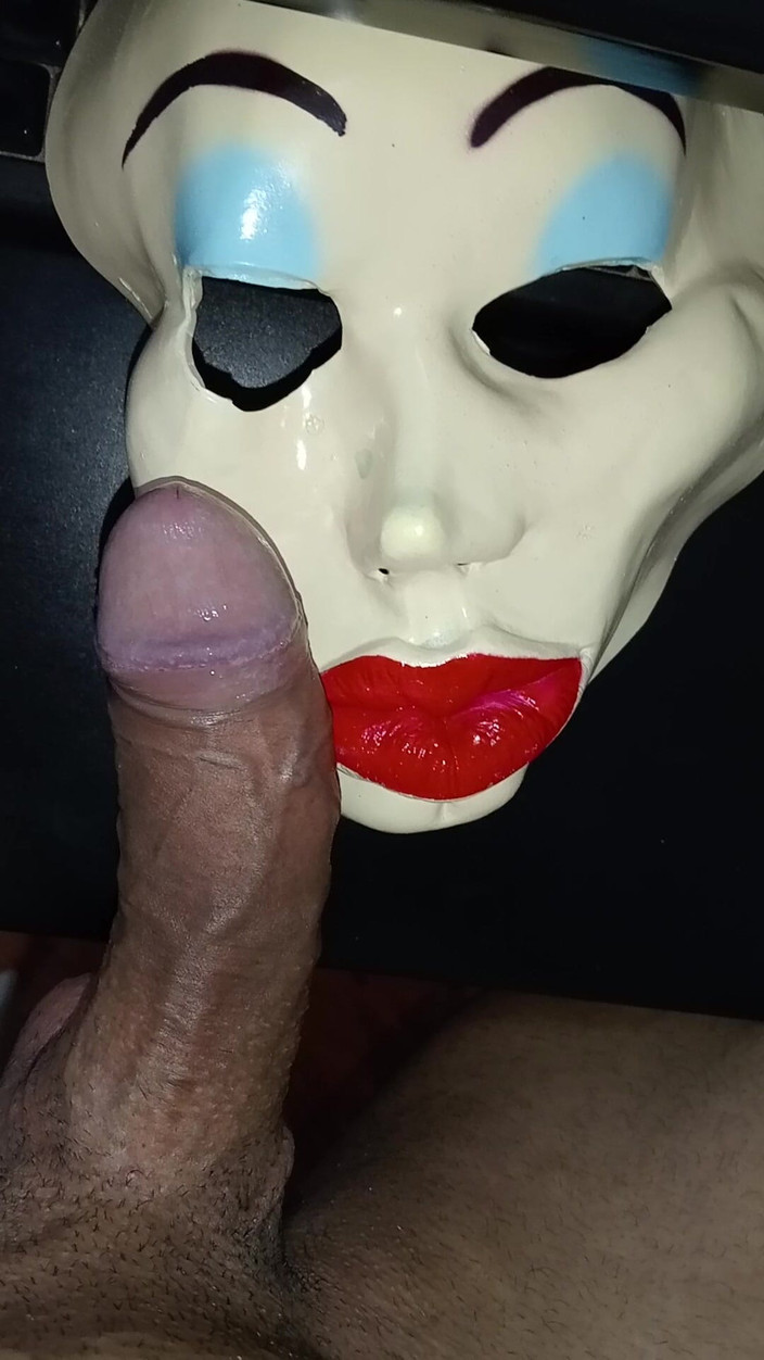 Rey rey: Geheimnisvolle Maske lutscht meinen schwanz, volle lippen