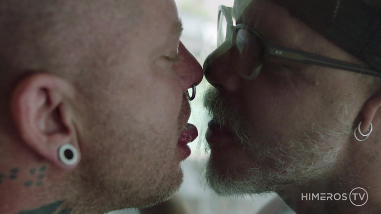 Himeros.tv: Melalui The Glass