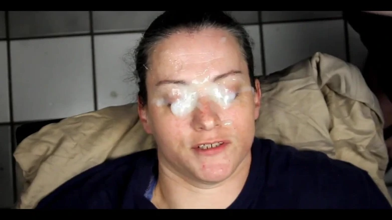 Dirty Dees: Huge Homemade Facial Blasting Right in Her Eyes!