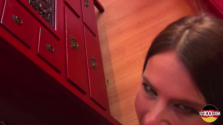 123XXX - 100% Amateurs: Tante seksi jerman rambut cokelat dientot habis-habisan - pov