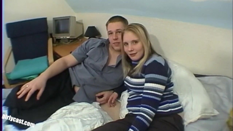 Girlycast: Claudia 18 years old - her first HC video