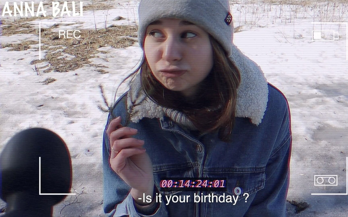 Anna Sibster: Los blogueros de la calle me dieron un regalo para...