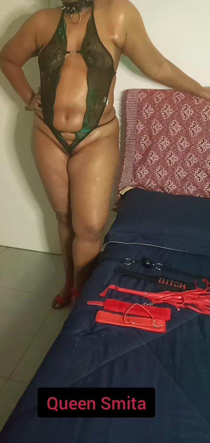 Goddess Silk Smita: Penghinaan mummy hamba