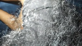 Sri Lanka - menina ele empurrou seu pau para dentro de seu buraco vaginal e ele vai fundo como por causa de sua vagina apertada.