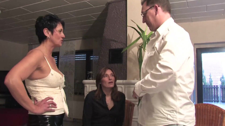 Double Trouble: Petite mature riding fat dick