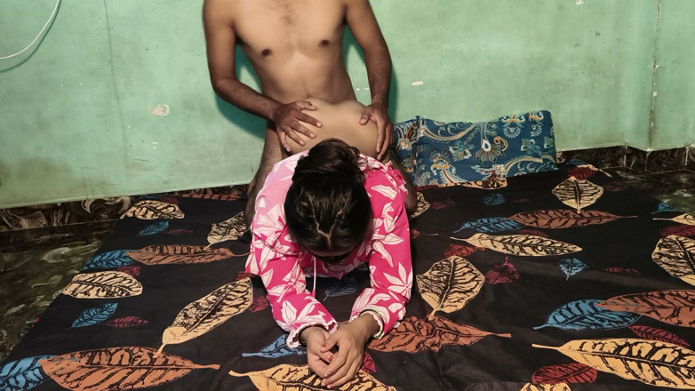 yongboy1: Indian Stepbrother and Step Stepsister Sex 18 Year Old Indian Girl...