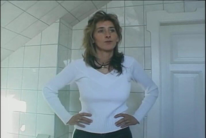 Absolute BDSM films - The original: Fantezii murdare în latex pt. 2
