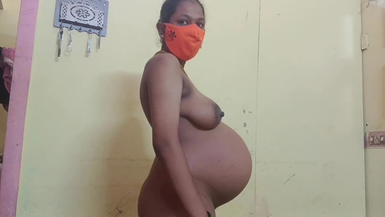 Jekka: Embarazada de 9 meses en primer plano, vaquera follada y inversa