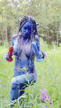 Avatar Monika Fox prolaps besar, dubur dildo keras dan kongkek pepek, memancut mani di alam semula jadi