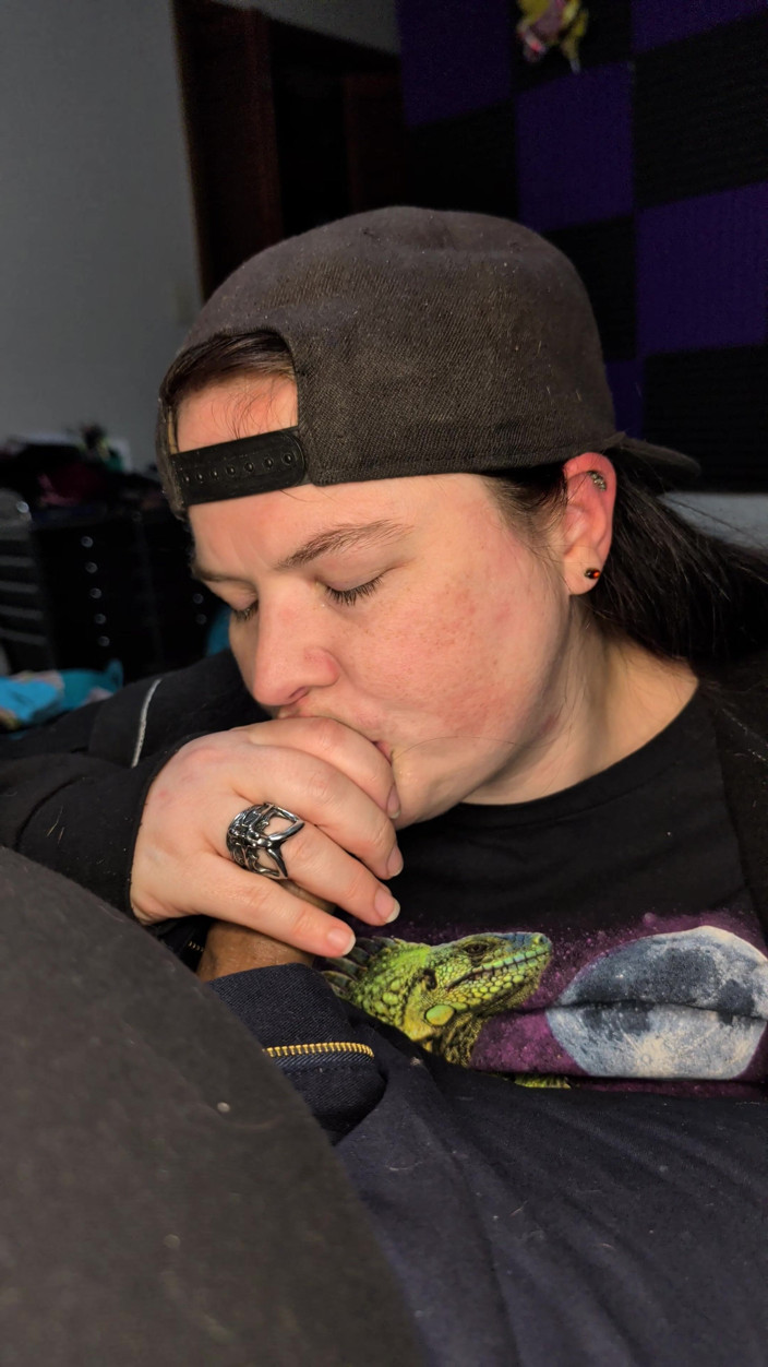 TheKinkyPwrLftr: After Work Blowjob