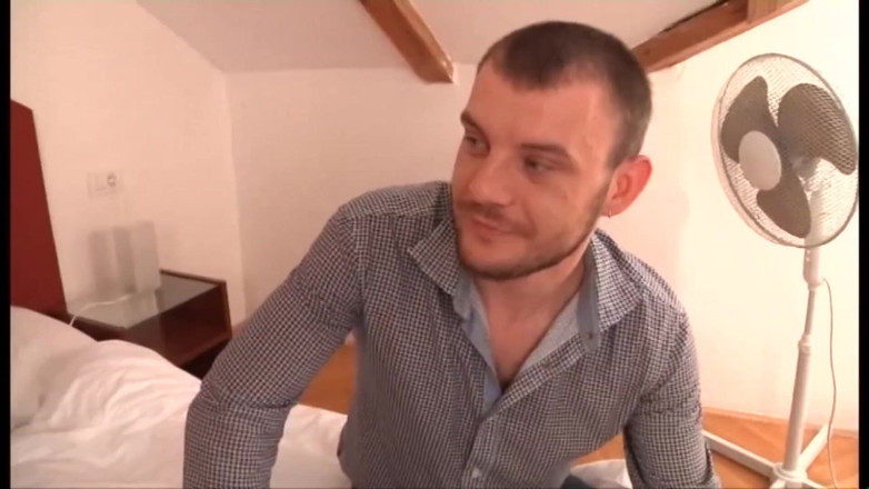 Purzel Official: Ruchanie Między Nieznajomymi