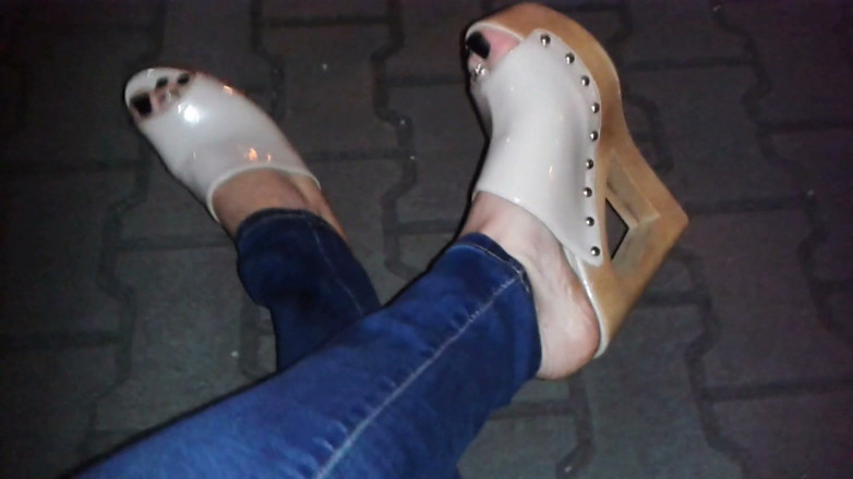 Heelex: Platform Mules