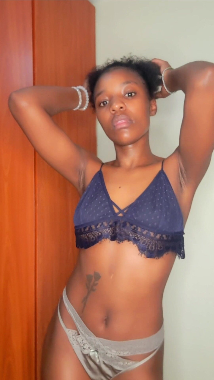 Bambi_bambi: Erotic Dance