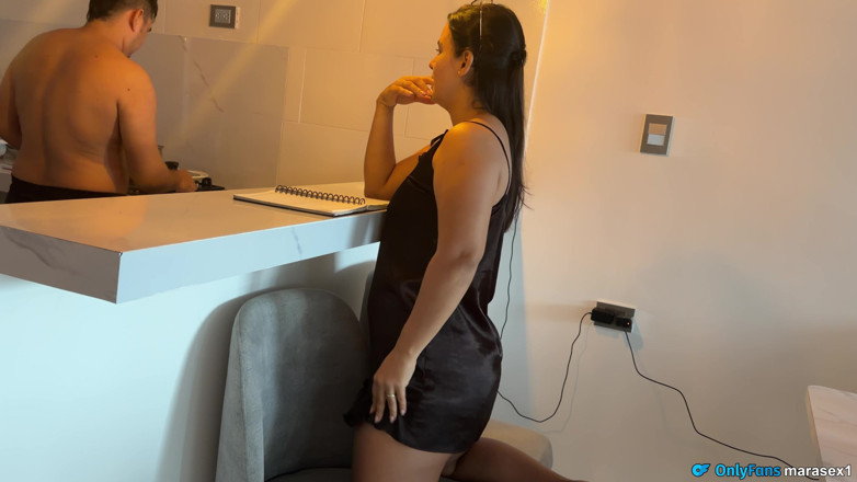 MaRaSexx: 의붓형제, 숙제 좀 도와줄래? 힘들었어!