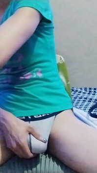 Eu amo me masturbar.