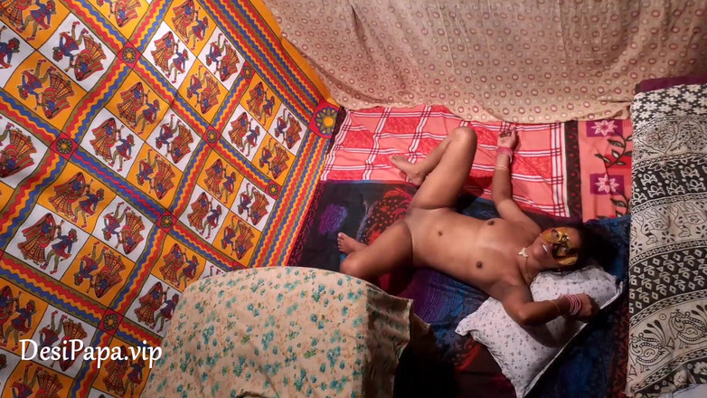 Desi Papa: Sex indian cu pizdă strâmtă până la cur și cur la...